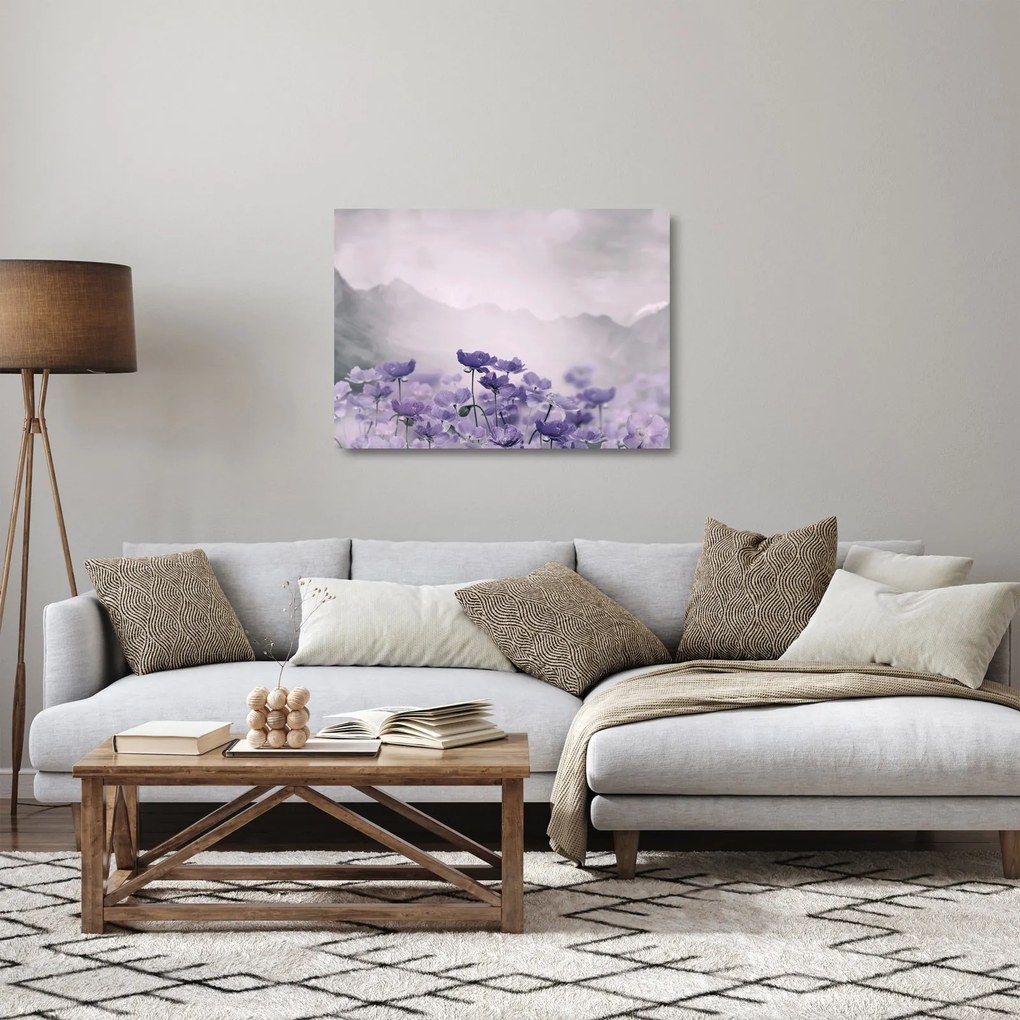 Sklenený obraz - Fialové kvety v horách (70x50 cm)