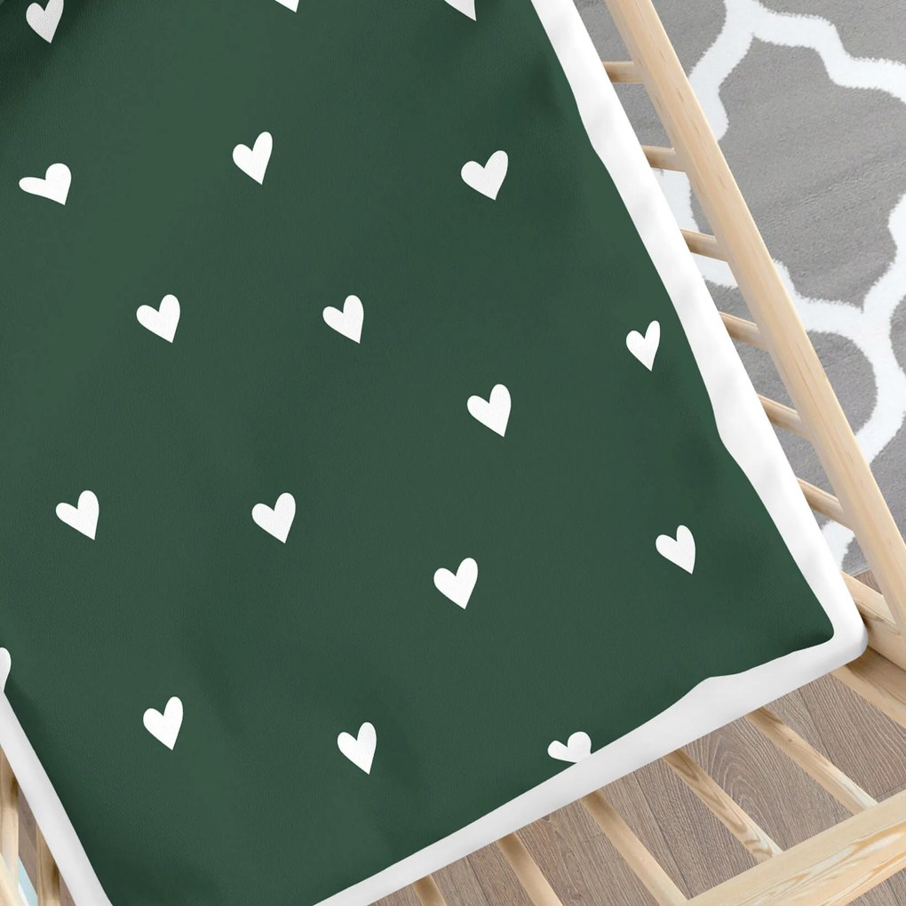 Goldea detské bavlnené obliečky do postieľky - srdiečka na tmavo zelenom 90 x 120 a 40 x 60 cm