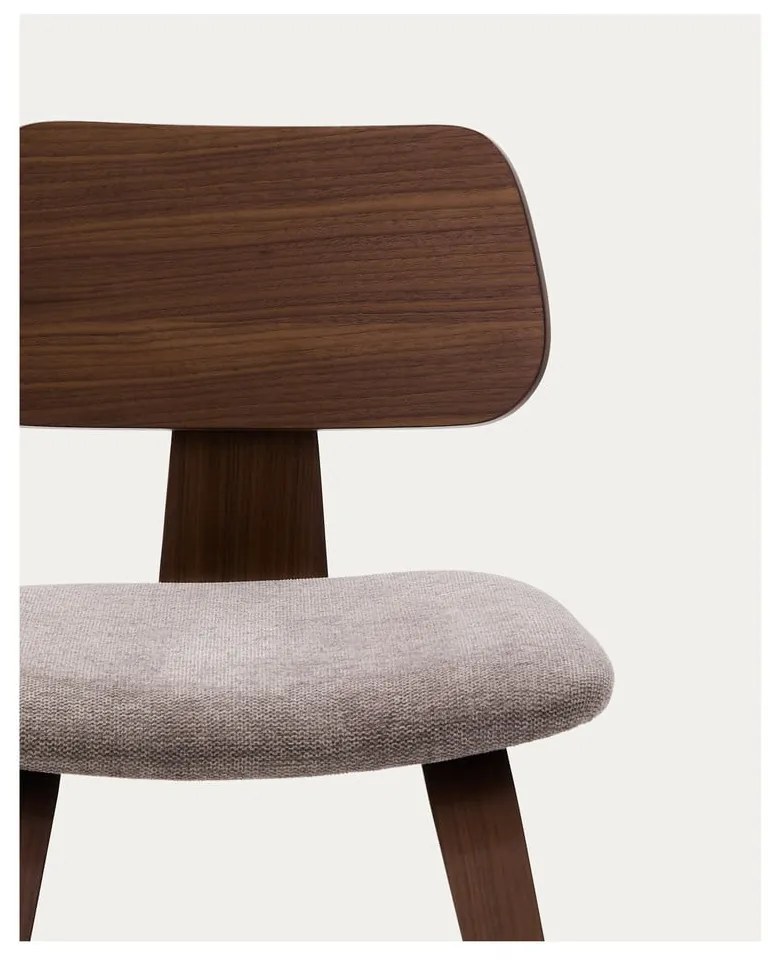 Béžová/tmavohnedá jedálenská stolička v dekore orecha Gena – Kave Home