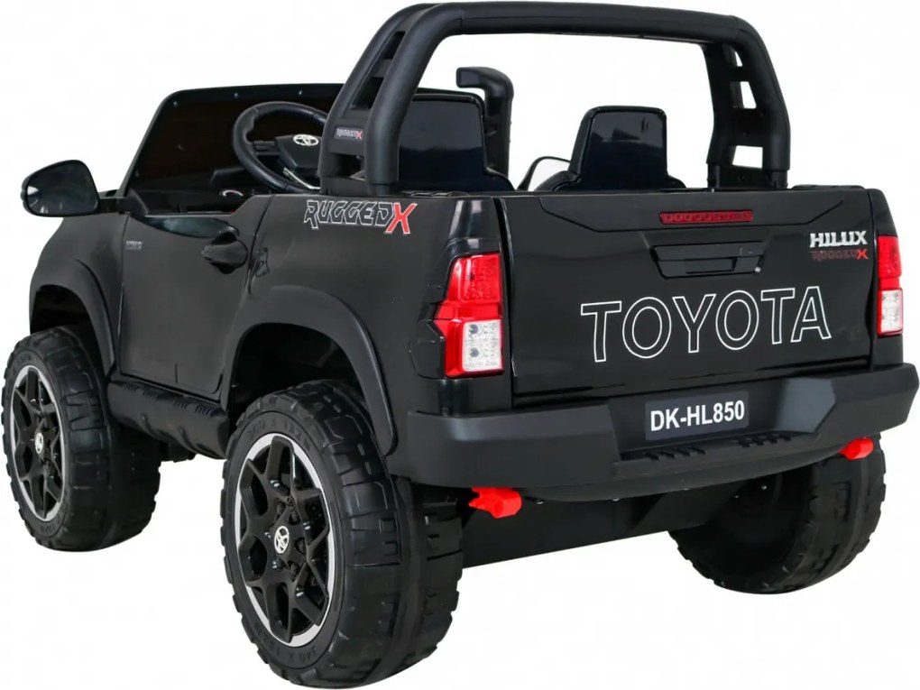 Ramiz Vozidlo Pickup Toyota Hilux Čierna