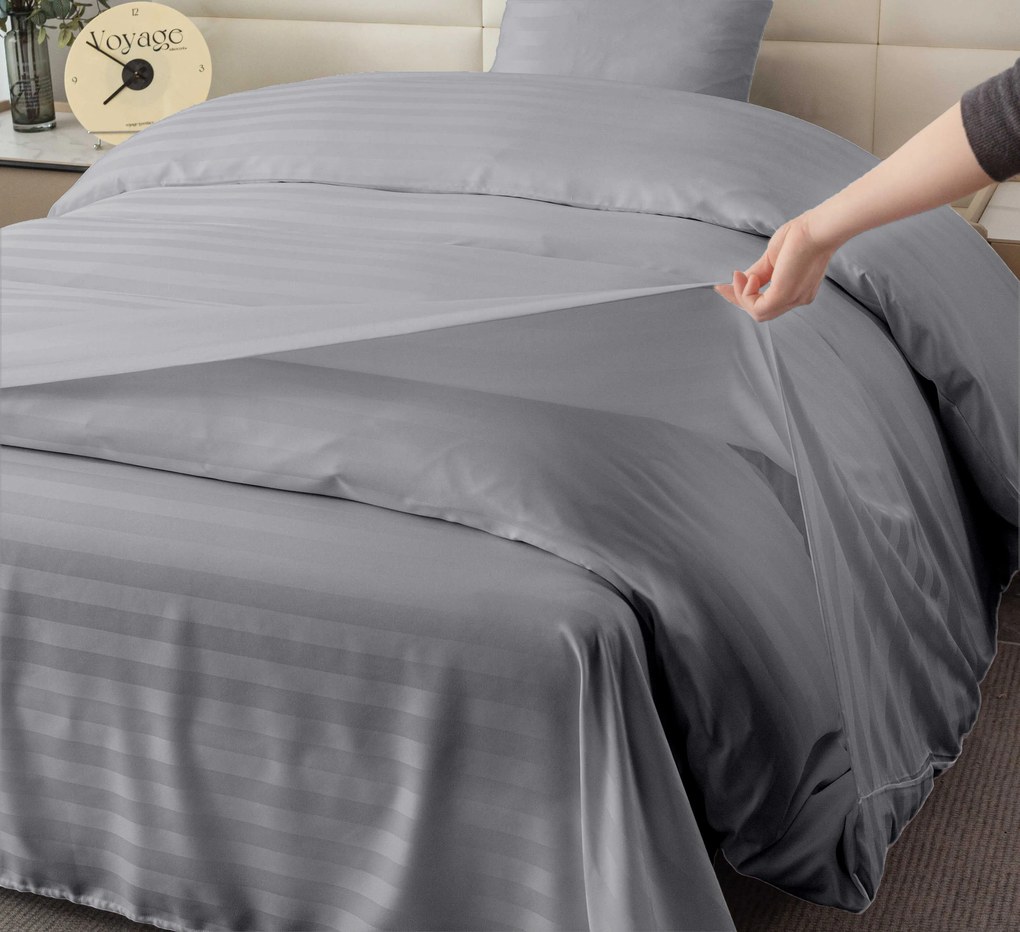 Hotelové obliečky z mikrovlákna JASMINE svetlo sivé - prúžok 2 cm, hotelové vrecko Rozmer obliečky: 70 x 90 cm | 140 x 220 cm