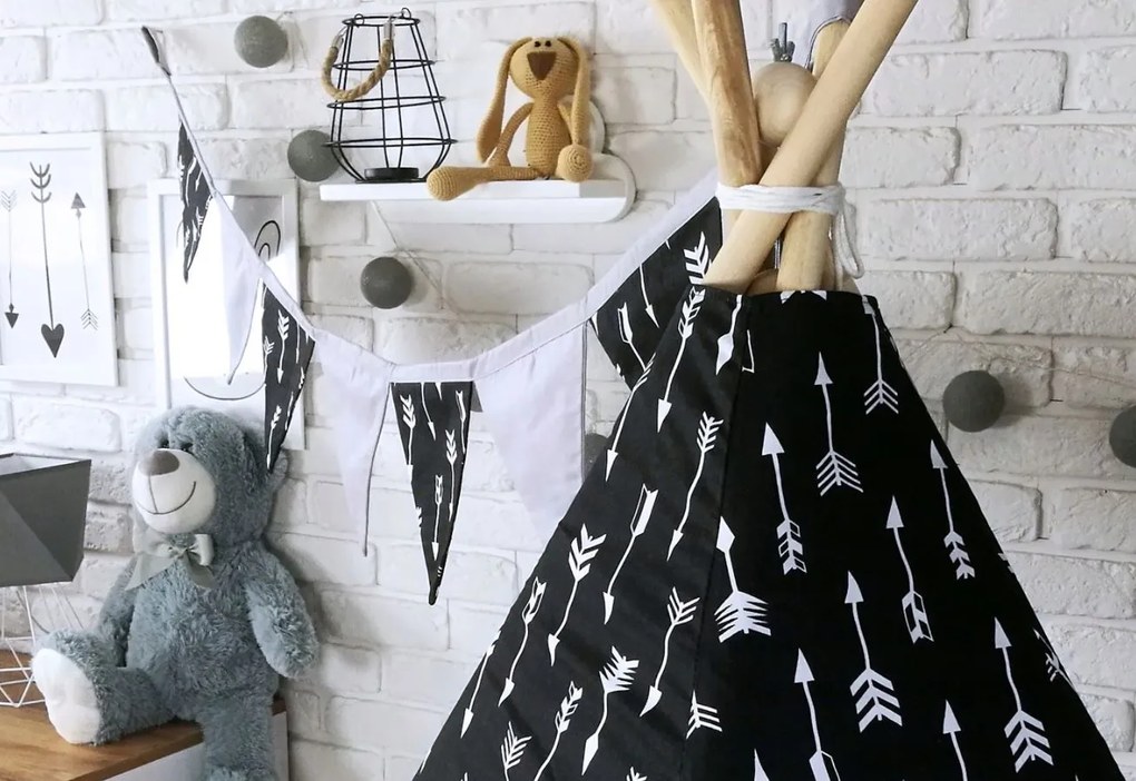 Dekoračná vlajková girlanda ŠÍPY - sivá / čierna