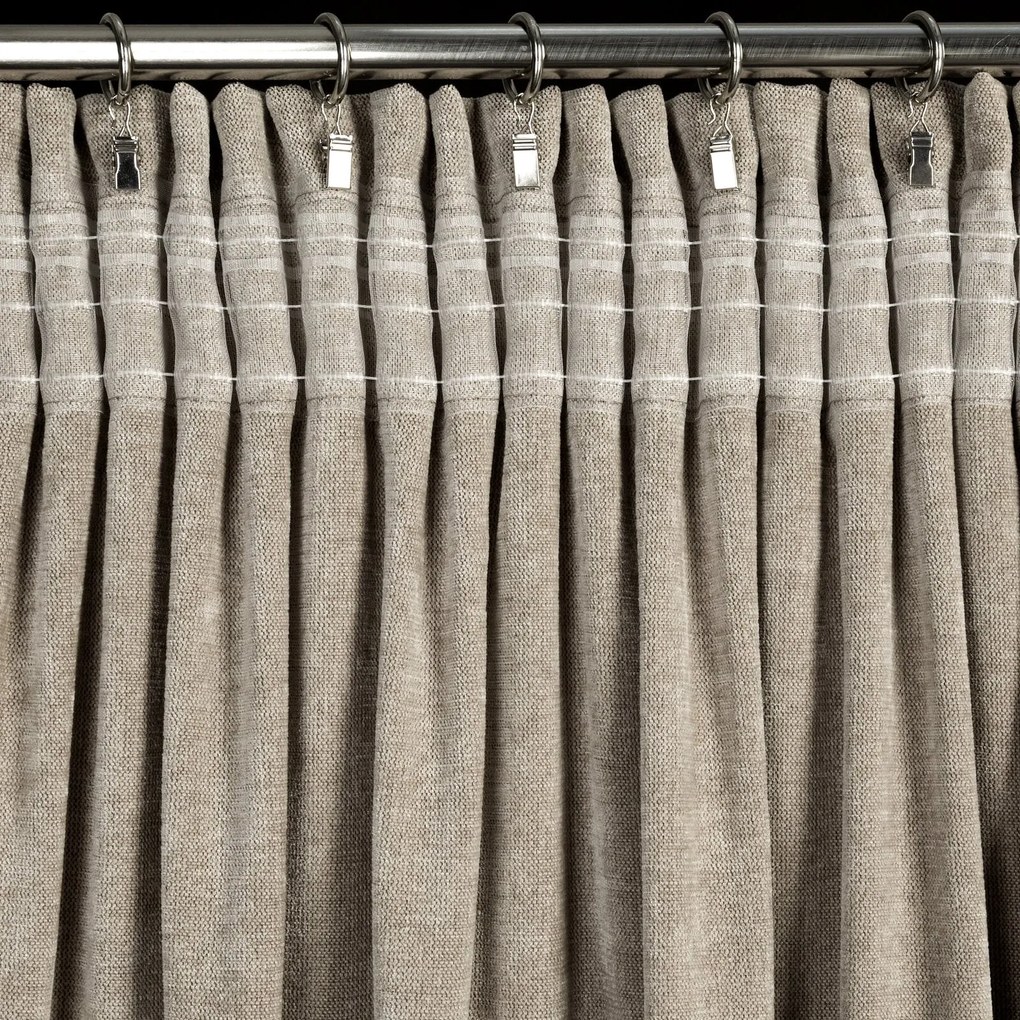 ZÁVES NA PÁSKE NILO 140X270 CM TMAVOBÉŽOVÁ