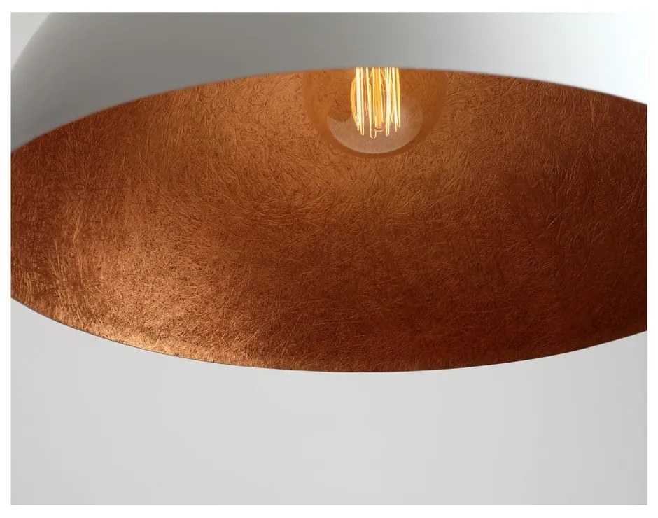 Biele závesné svietidlo s detailom v medenej farbe CustomForm Lord, ø 50 cm