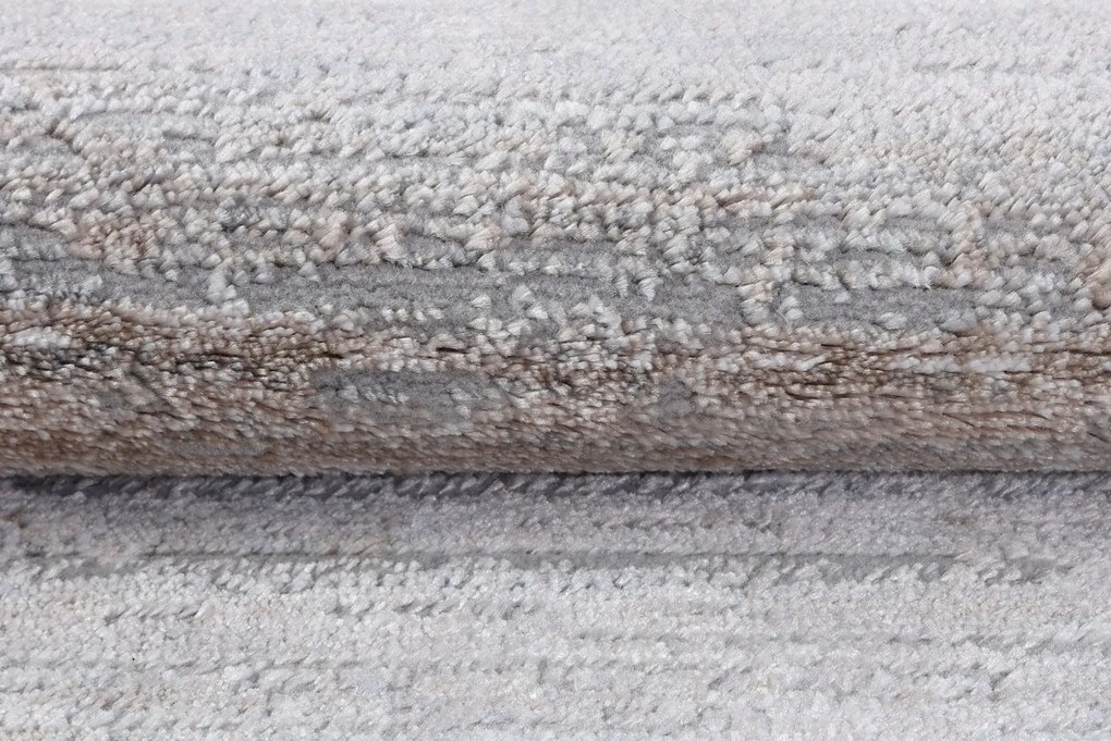 TA Koberec UA01C SVETLO BÉŽOVÁ COMO HBY Rozmer: 120x170 cm