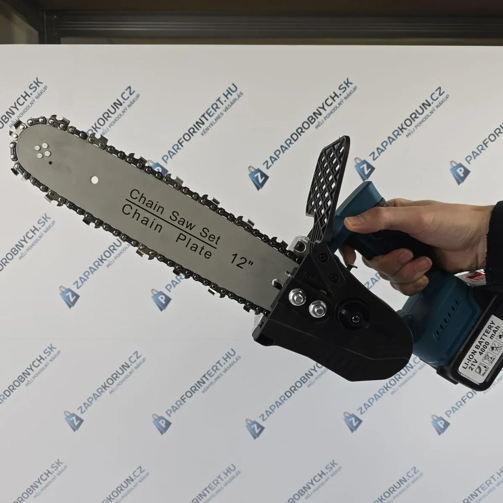 Nakida Akumulátorová píla NAKIDA HTN-5719-1 + 2x batérie 21 V + príslušenstvo + praktický kufor