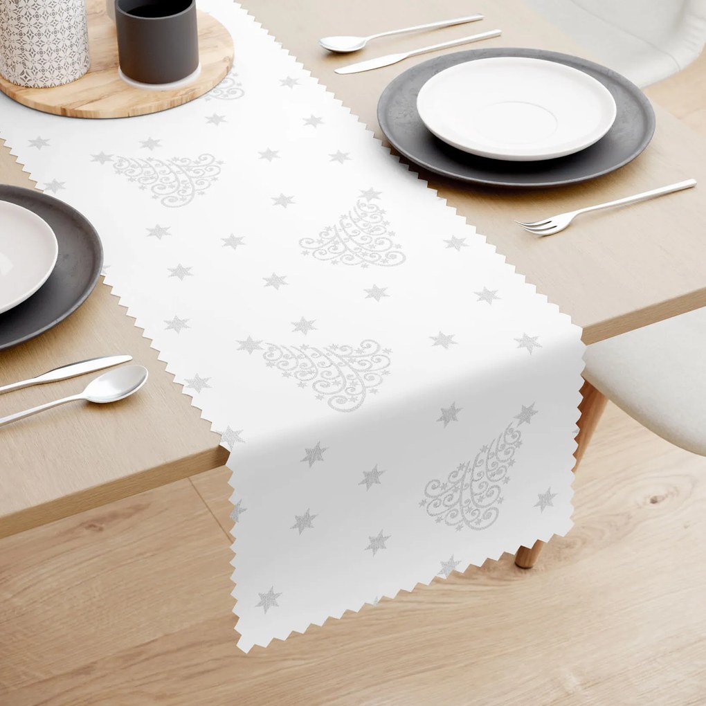 Goldea vianočný behúň na stôl teflónový - strieborné vianočné stromčeky a hviezdičky 50x120 cm