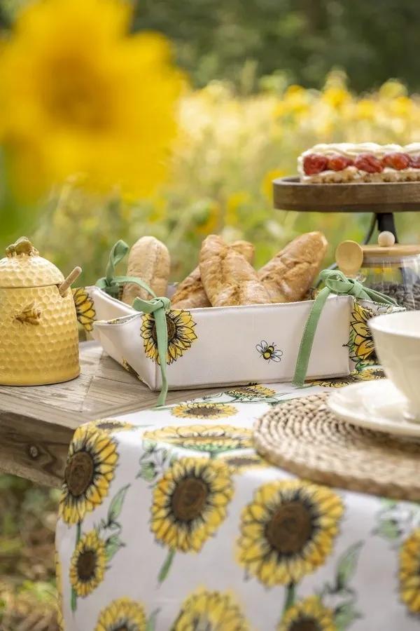 Béžový bavlnený košík na pečivo so slnečnicami Sunny Sunflowers - 35*35*8 cm