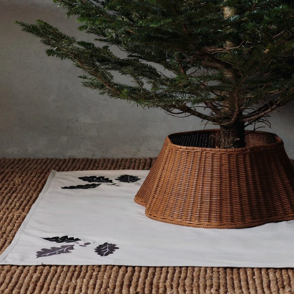 Ferm Living Koberec pod vianočný stromček Oak Christmas Tree 120 × 120 cm