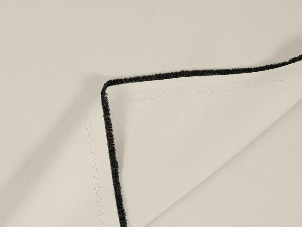Biante Zatemňovací záves Blackout BKU-110 Slonová kosť - šírka 270 cm 270x240 cm