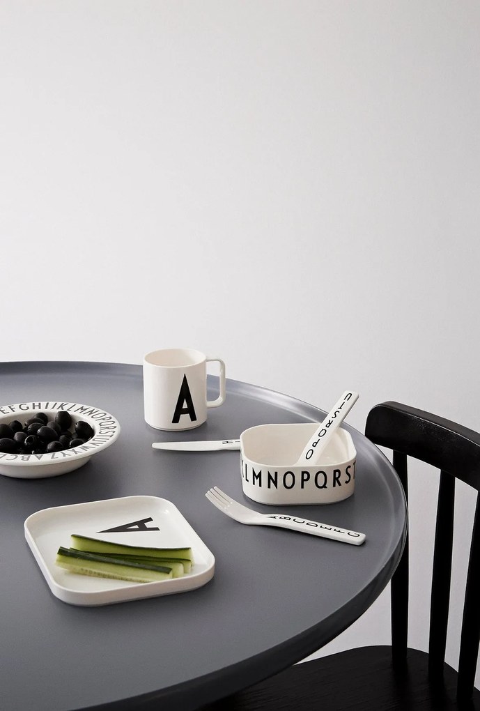 Darčekový kufrík s personalizovaným riadom pre deti DESIGN LETTERS - B