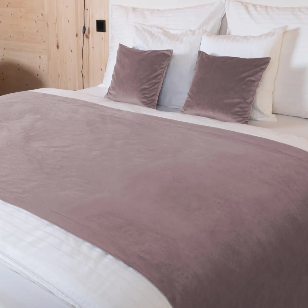 Biante Zamatový prehoz/behúň na posteľ Velvet Prémium SVP-031 Tmavo staroružový Na mieru
