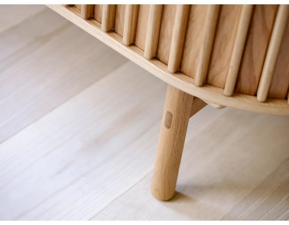 Skrinka v dekore duba v prírodnej farbe 110x125 cm Carno – Unique Furniture