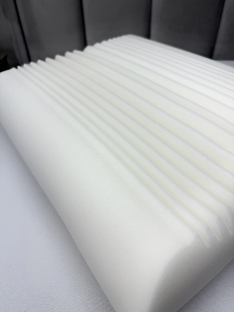 INTERMEDIC SK Anatomický vankúš Aloe Vera 30x40/12 cm – profilovaná PUR pena