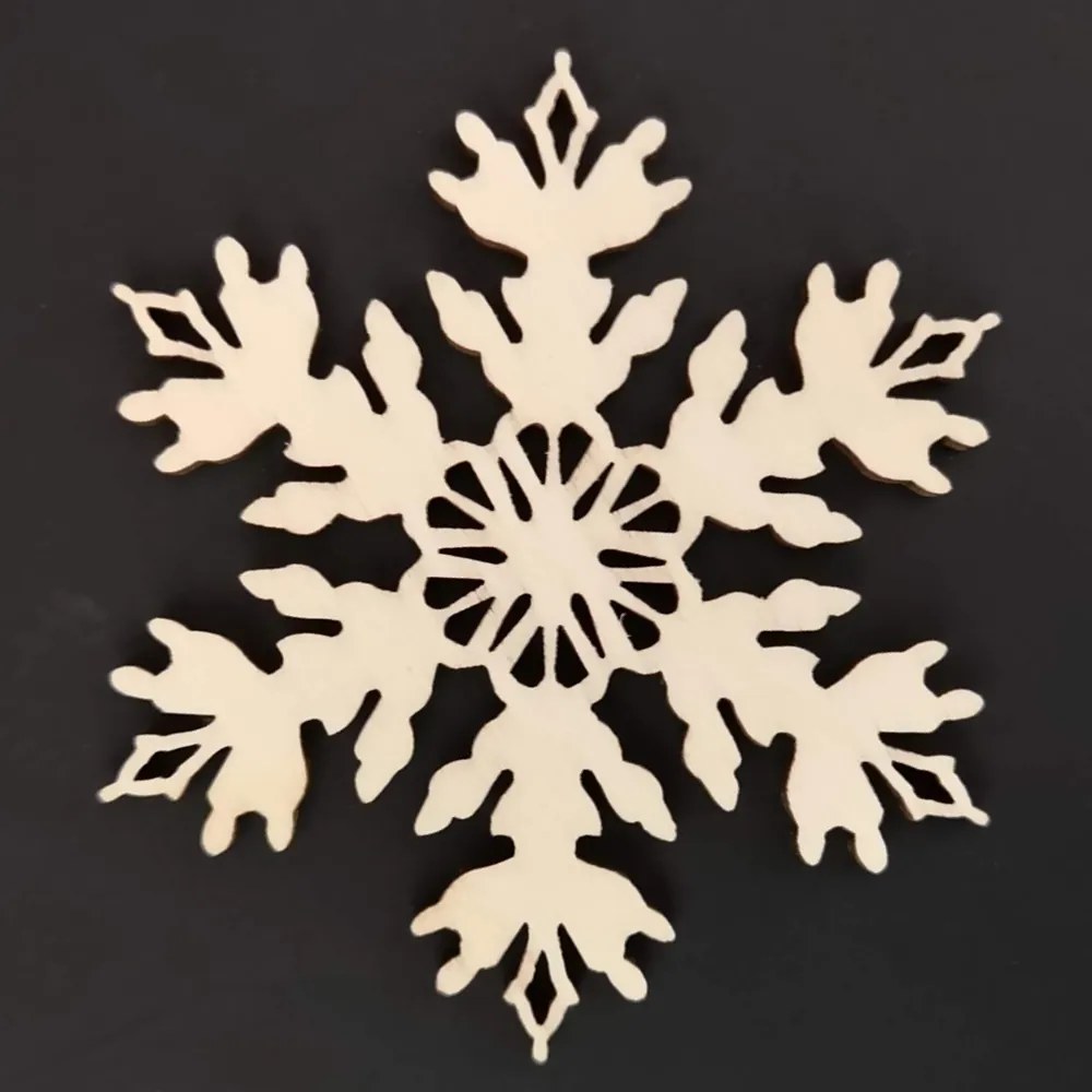 AMADEA Drevená ozdoba vločka 6 cm