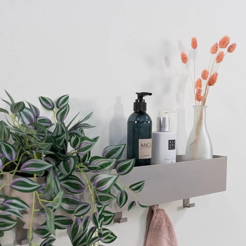 Svetlosivá nástenná oceľová kúpeľňová polička Multi – Spinder Design