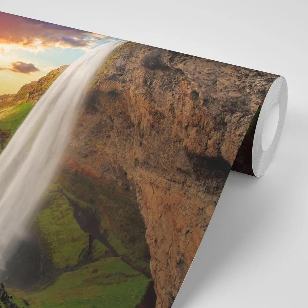 Samolepiaca fototapeta majestátny vodopád na Islande - 225x150