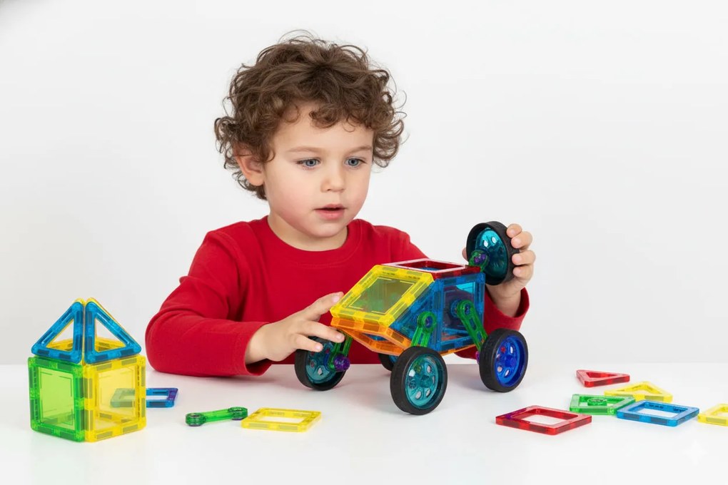 MULTISTORE Magnetické stavebné kocky 48 ks – stavebnica 2D/3D s kolieskami a šablónami, pre deti 3+