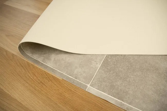 PVC podlaha Atlantic Zala 997M štvorcové dlaždice, sivá