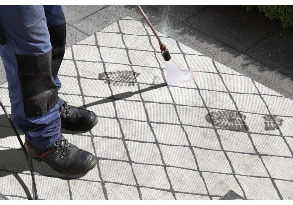 Sivo-krémový vonkajší koberec NORTHRUGS Malaga, 80 x 250 cm