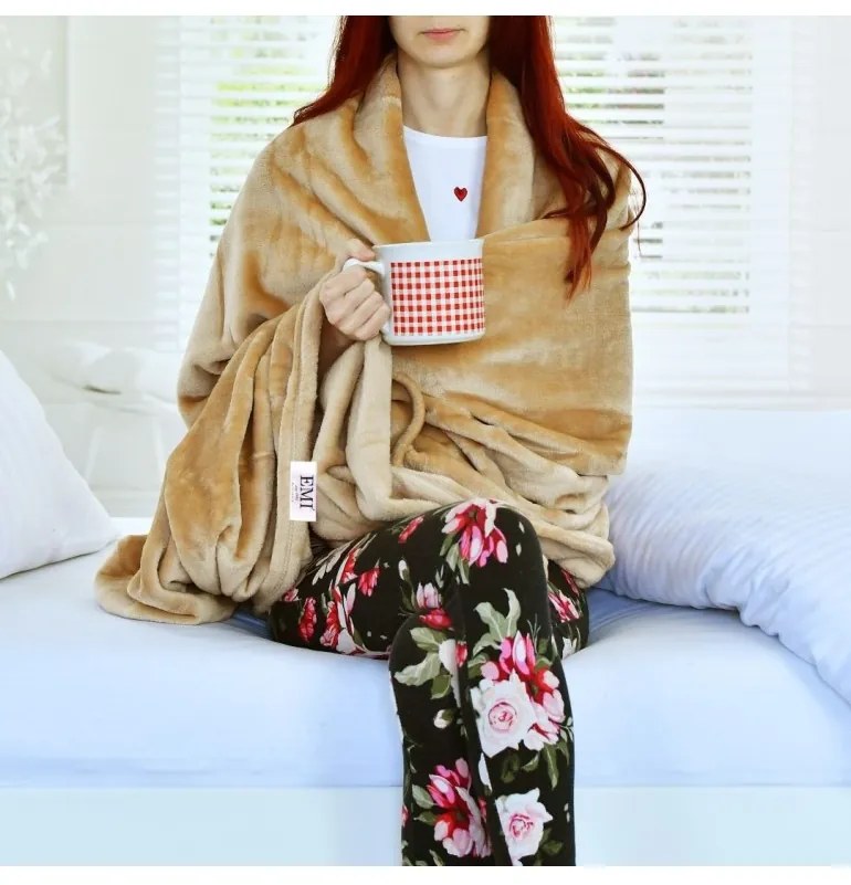 Deka svetlohnedá 150 x 200 cm EMI