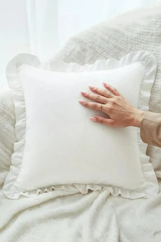 Saténová obliečka na vankúš RUFFY PREMIUM biela Rozmer: 70x80 cm