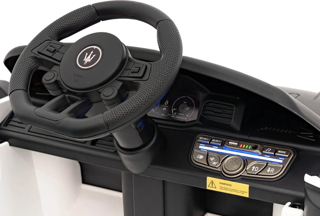 Ramiz Maserati MC20 GT2 Biele vozidlo