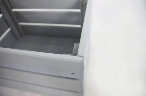 Drevená debnička SD-2-40X30 farebné varianty Povrchová úprava: Hnedá