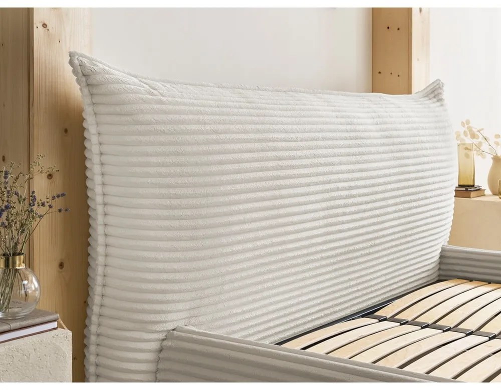 Béžová čalúnená dvojlôžková posteľ s úložným priestorom s roštom 180x200 cm Jade – Bobochic Paris