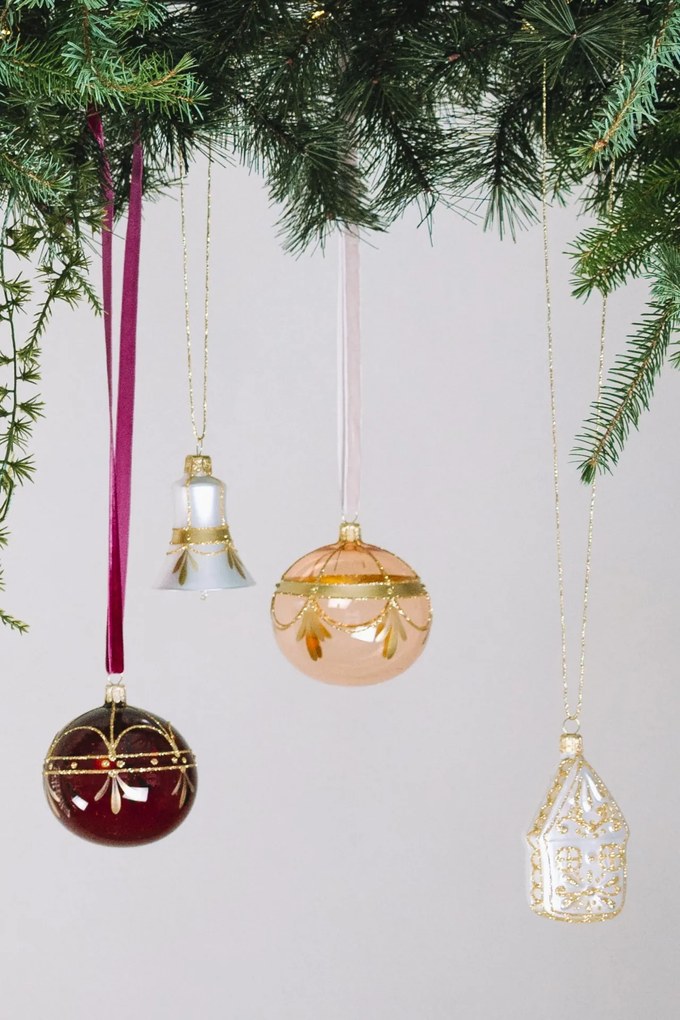 Bella Rose Sklenená vianočná ozdoba Chalúpka Biela Mat