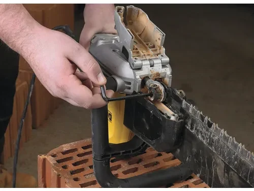 Píla na tehly DeWalt Alligator DWE398
