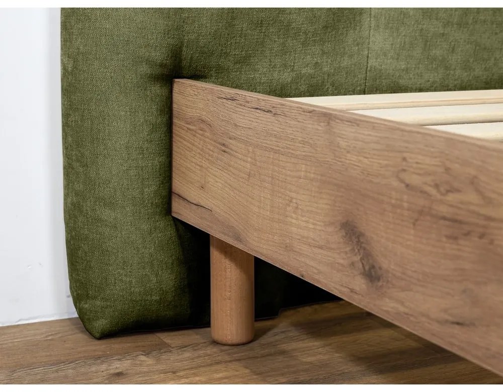 Zelená čalúnená dvojlôžková posteľ s roštom 160x200 cm Kumo – Bobochic Paris