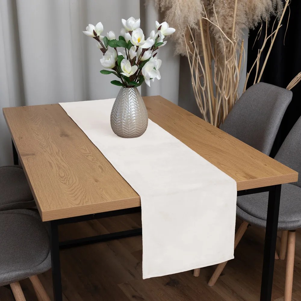 Biante Zamatový behúň na stôl Velvet Prémium SVP-024 Krémovo biely 45x180 cm