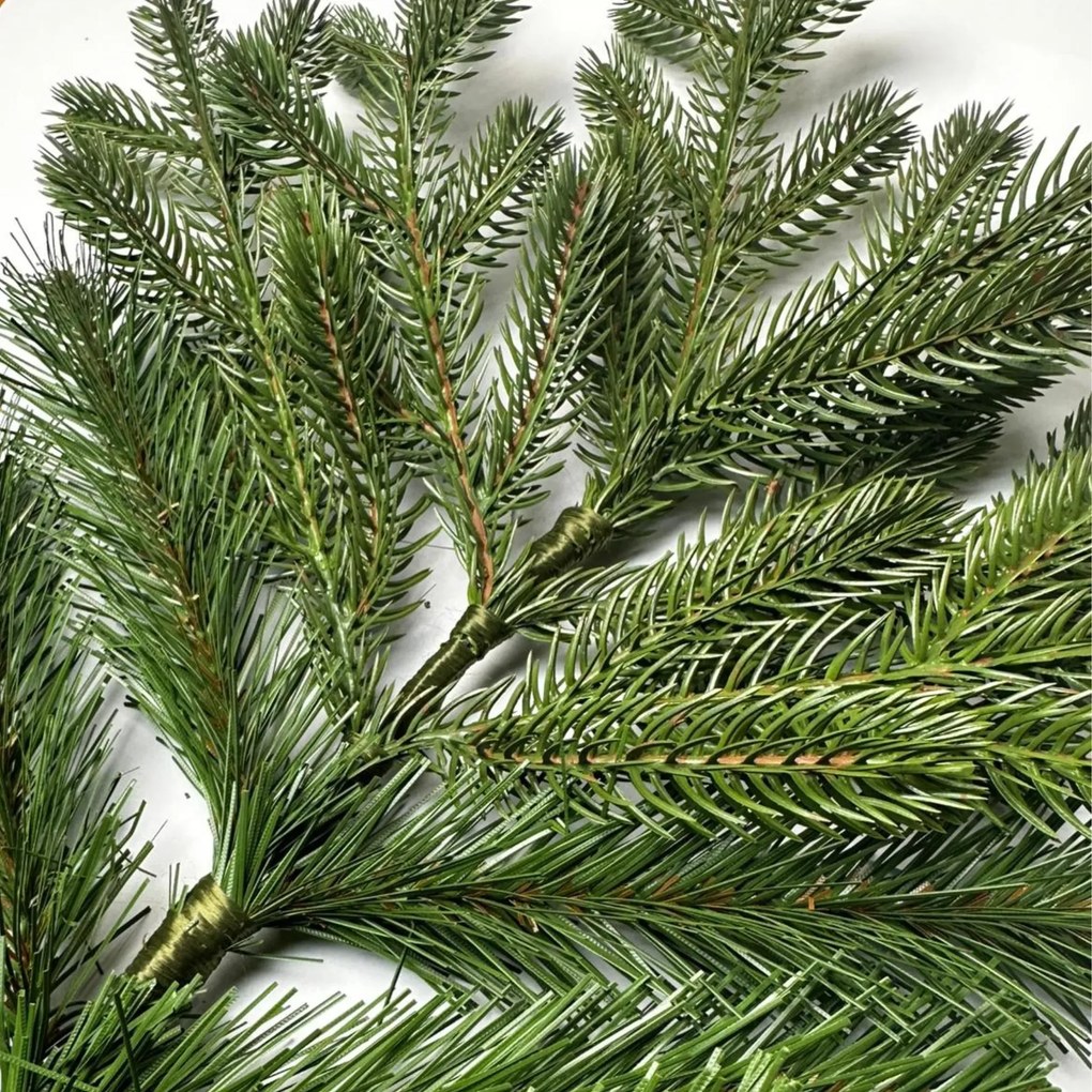 Smrek Tirolský 3D- 280cm