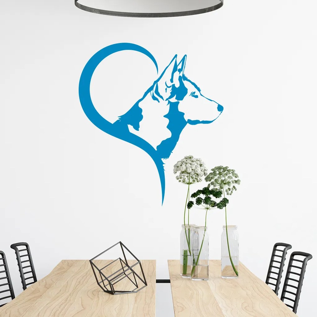 Veselá Stena Samolepka Husky v srdci Farba: černá, Veľkosť: 100 x 114 cm