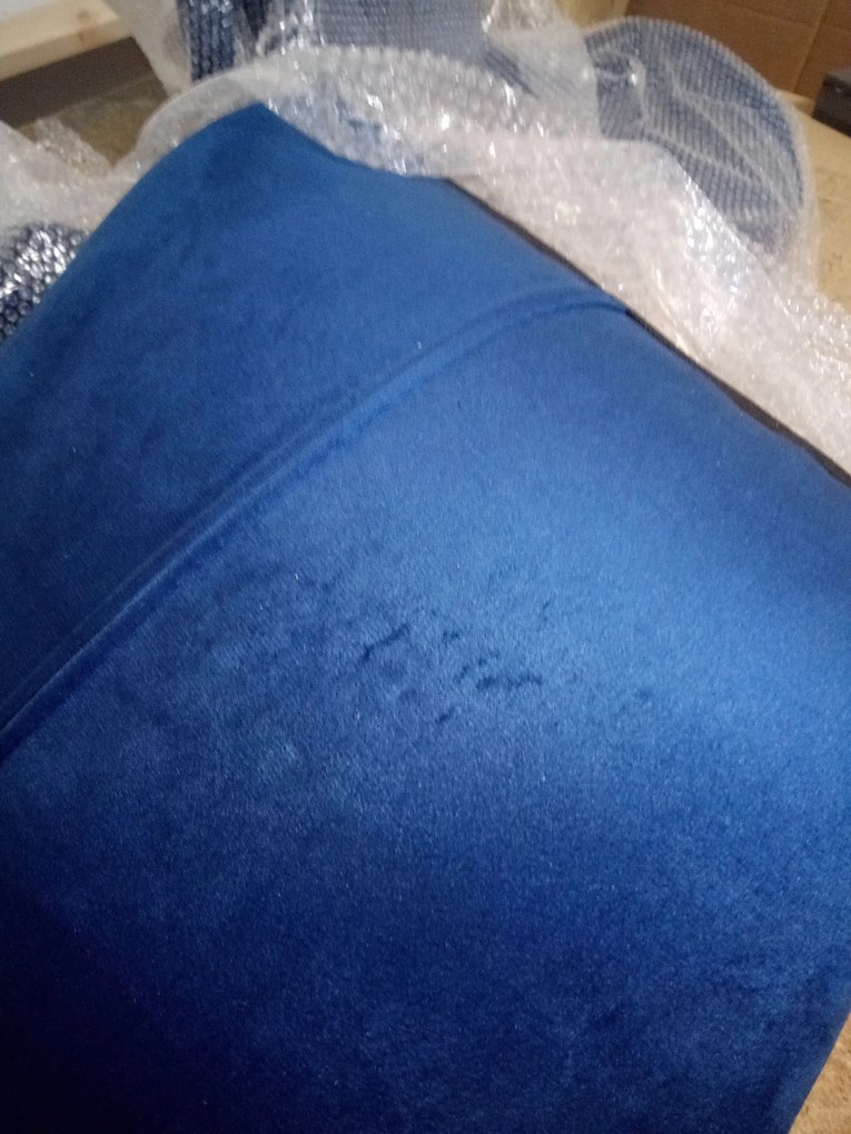 AKCIA Jedálenská stolička MANGO VELVET s čiernymi nohami, modrá II. akosť