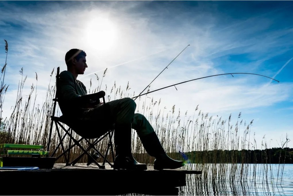 HUGO sivá skladacia turistická stolička