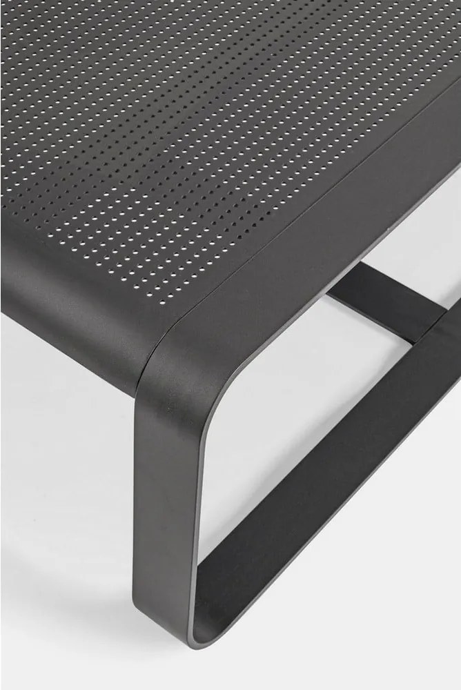 Hliníkový záhradný konferenčný stolík 62x105 cm Merrigan – Bizzotto