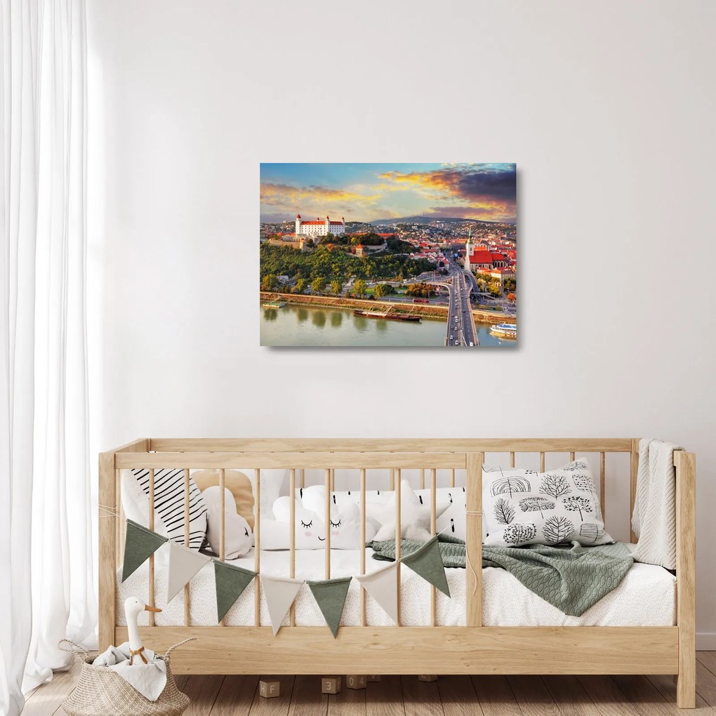 Sklenený obraz - Panorama Bratislavy, Slovensko (70x50 cm)