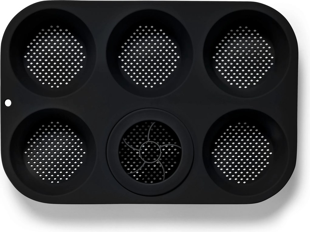 Perforovaná forma na pečenie žemlí