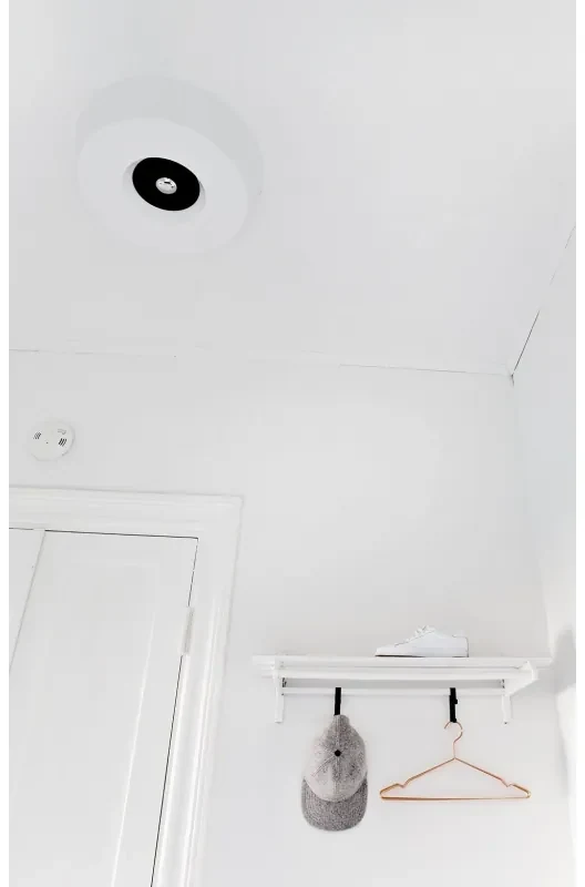 Stropná lampa Yki 600, sivá