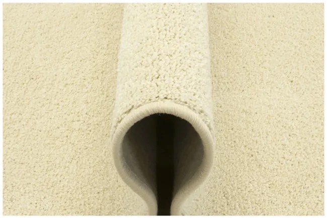 Metrážny koberec Carousel 70 NSF krémový