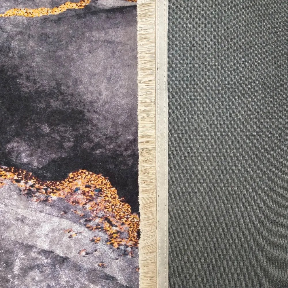Protišmykový koberec tmavosivej farby so vzorom Šírka: 80 cm | Dĺžka: 150 cm