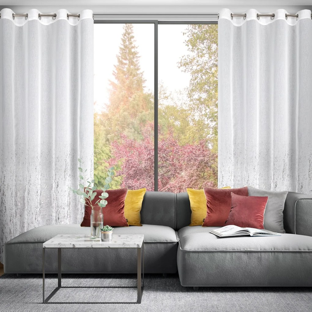 ZÁCLONA NA KRÚŽKOCH OLIVIA 140X250 CM VZOROVANÁ