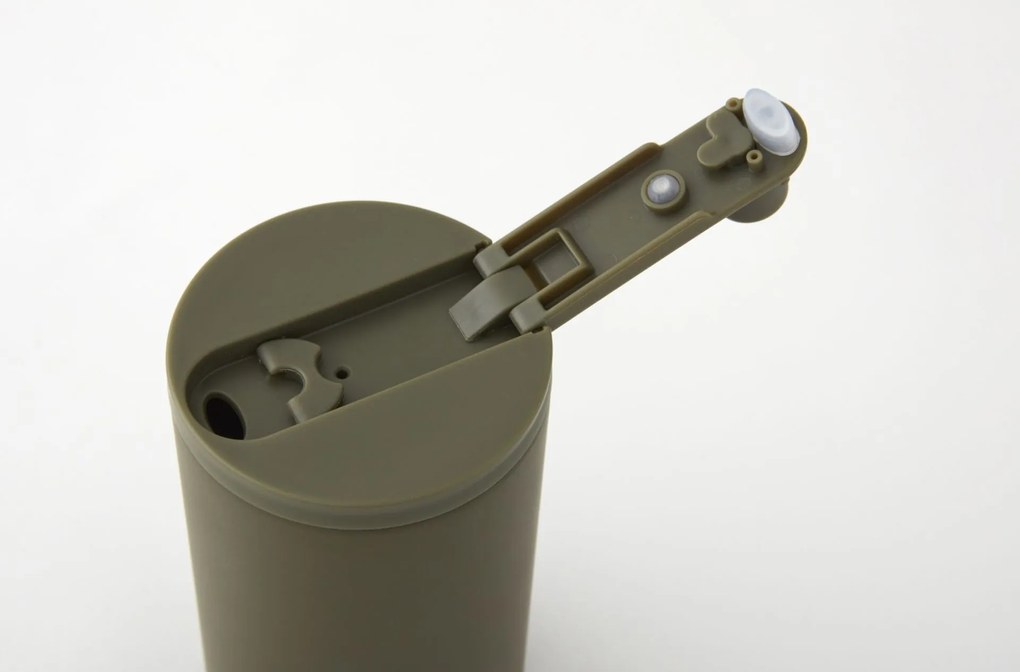 DESIGN LETTERS Termo hrnček Life Olive Green 350 ml