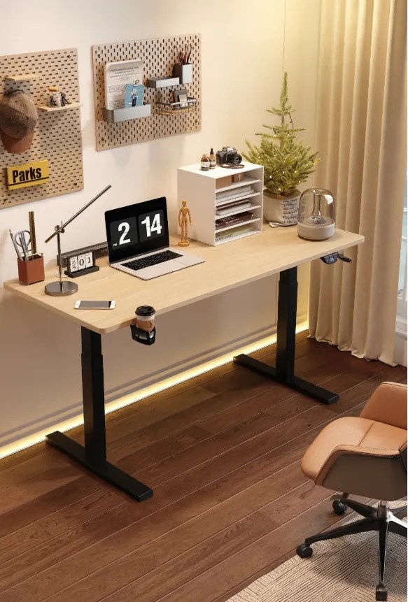 Herný stôl BR04 svetlohnedý s čiernym rámom 140 cm