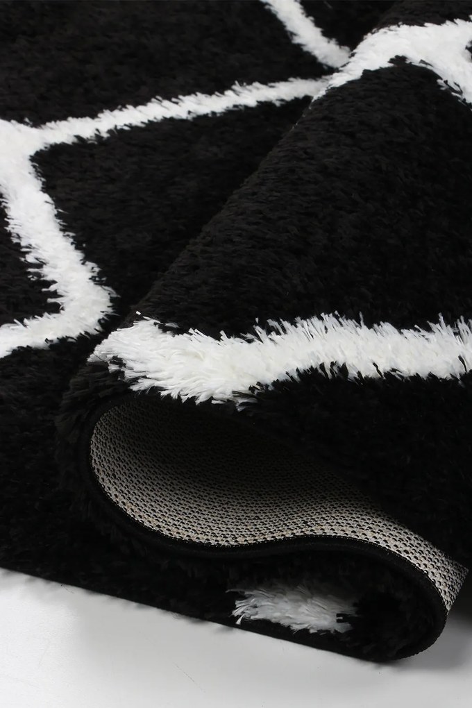 Koberec Boho 613 BLACK/CREAM rozmery koberec: 120x170 cm
