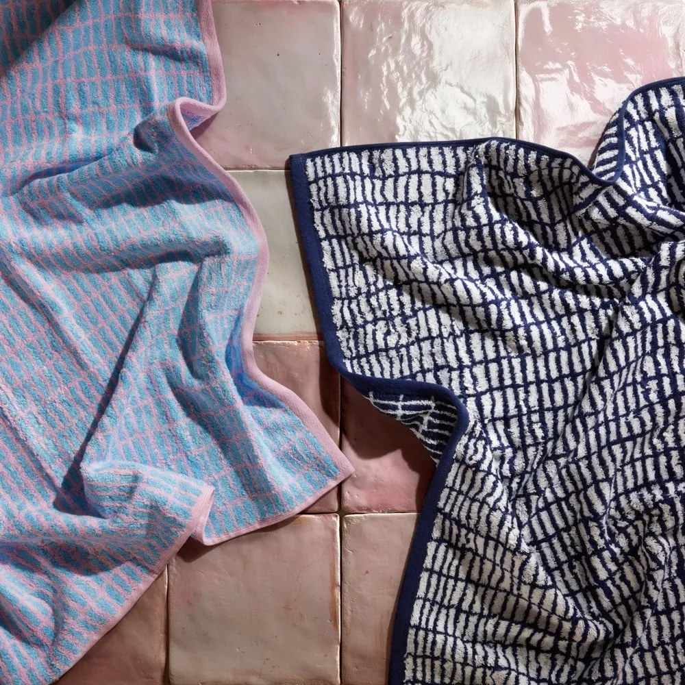 Modrý/ružový froté uterák s prímesou bambusu 50x100 cm Nuance – JUNA