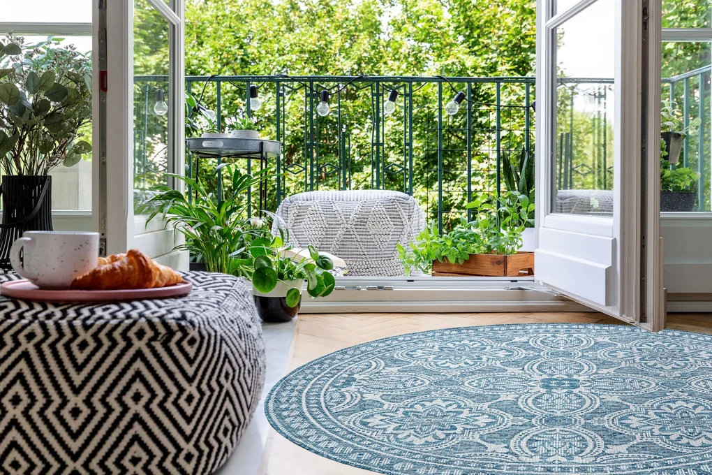 Šnúrkový okrúhly koberec SIZAL LOFT 21193 BOHO, slonovinová kosť - modrý