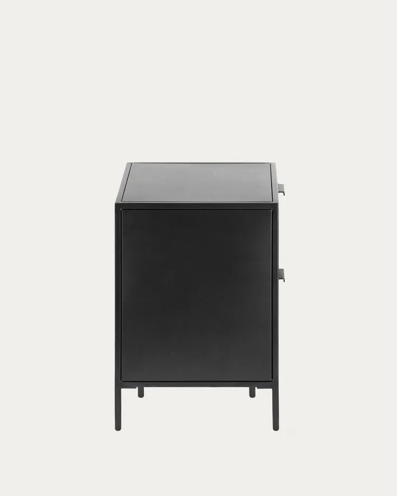 Čierny oceľový nočný stolík Shantay – Kave Home